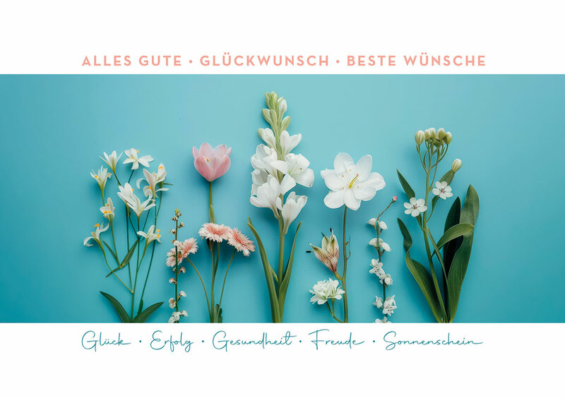 Blumenarrangement auf Türkis